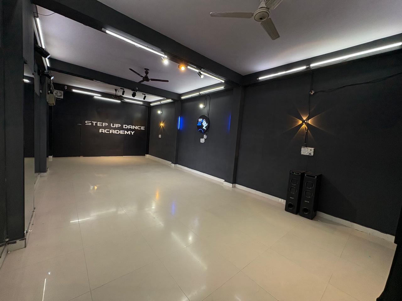 Studio 6